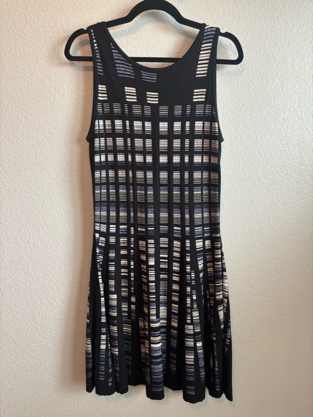NIC+ZOE Black and Cream Striped Grid Sleeveless Dress